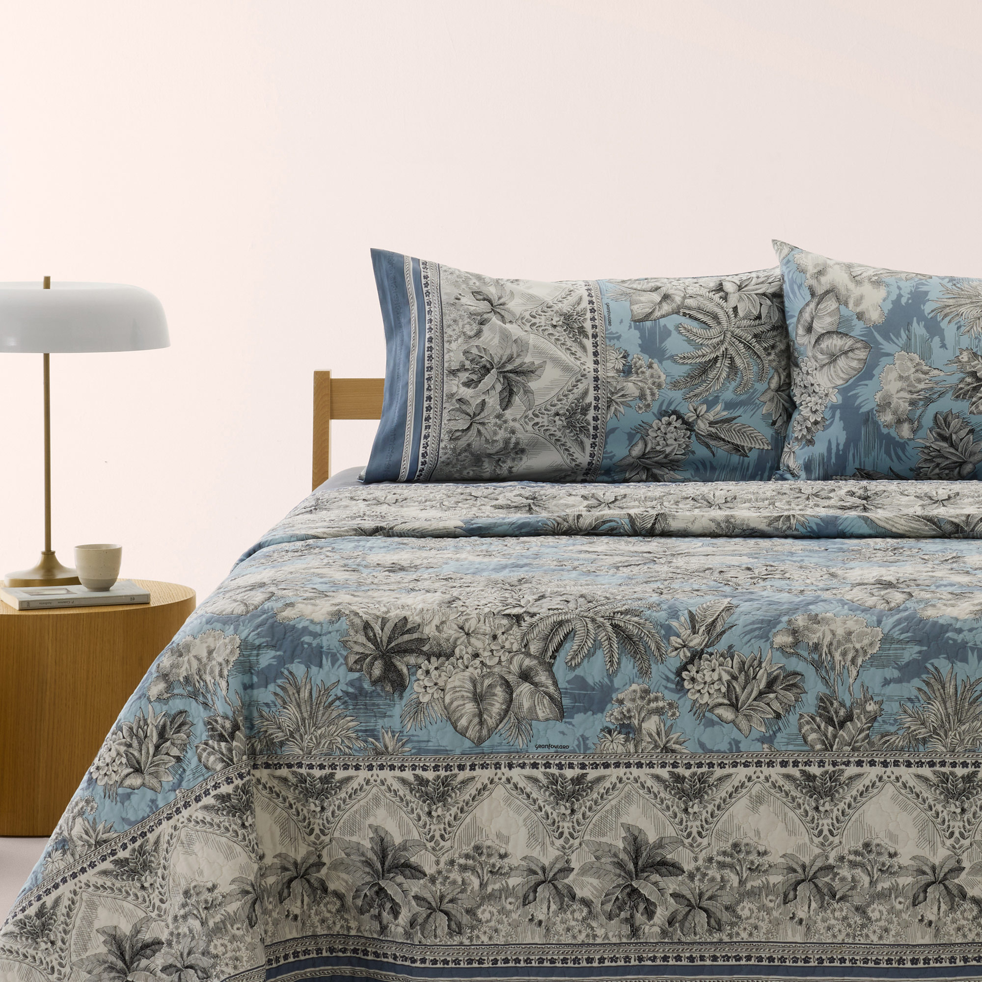 Bassetti Tagesdecke BOBOLI | C1 Hellblau