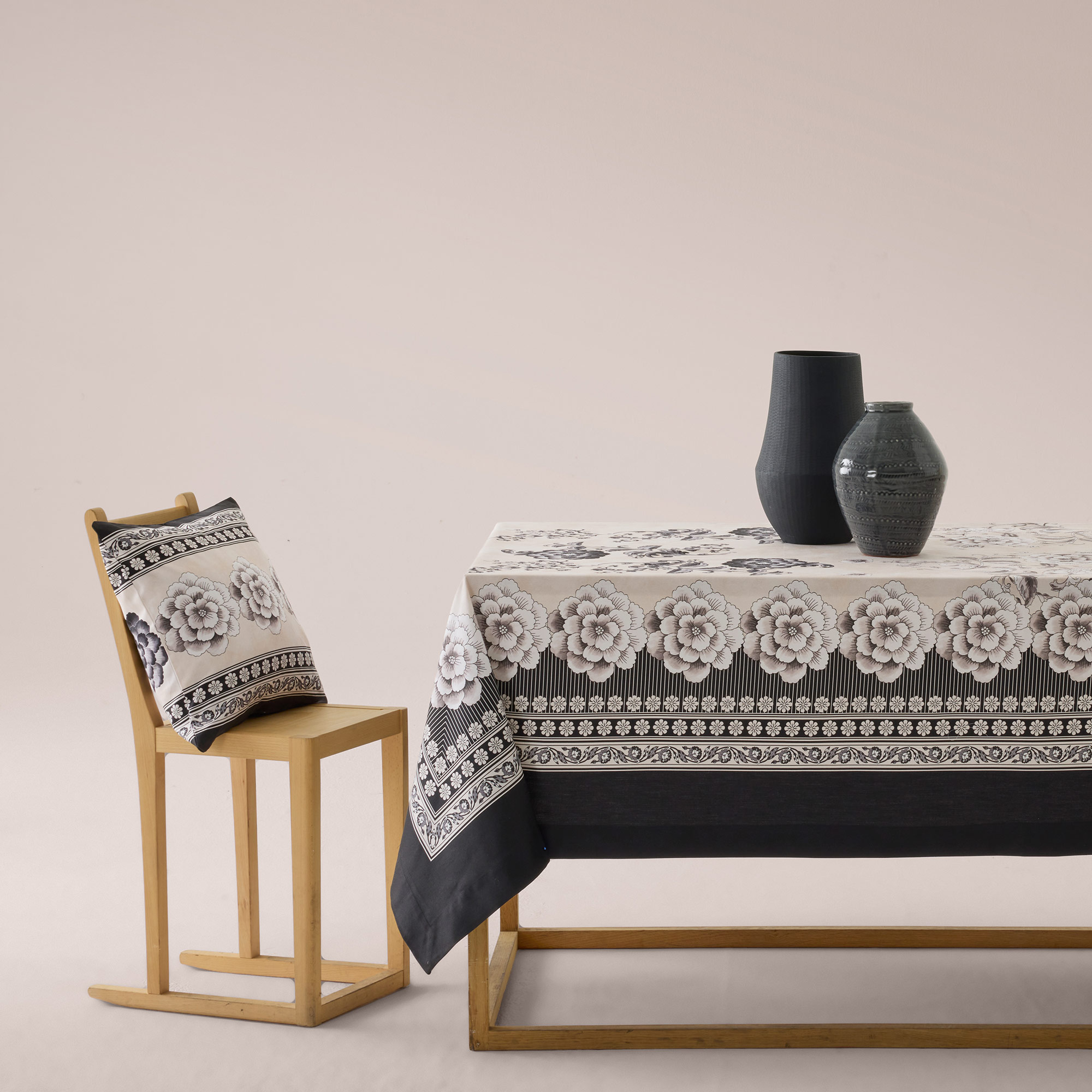 Bassetti Tischdecke Twill PARAGGI | 20 Elfenbein-Schwarz