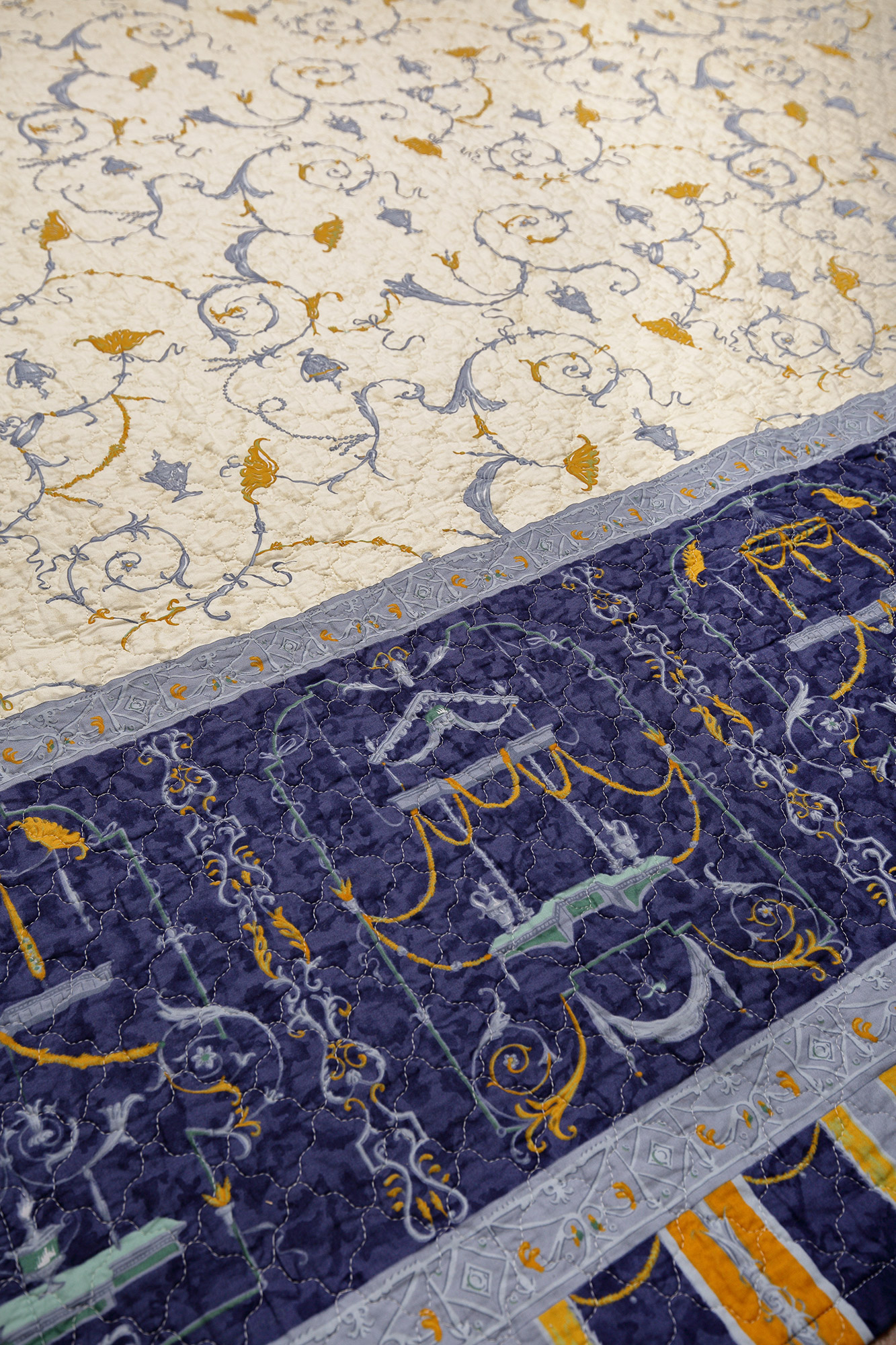 Bassetti Tagesdecke OPLONTIS | V9 Blau